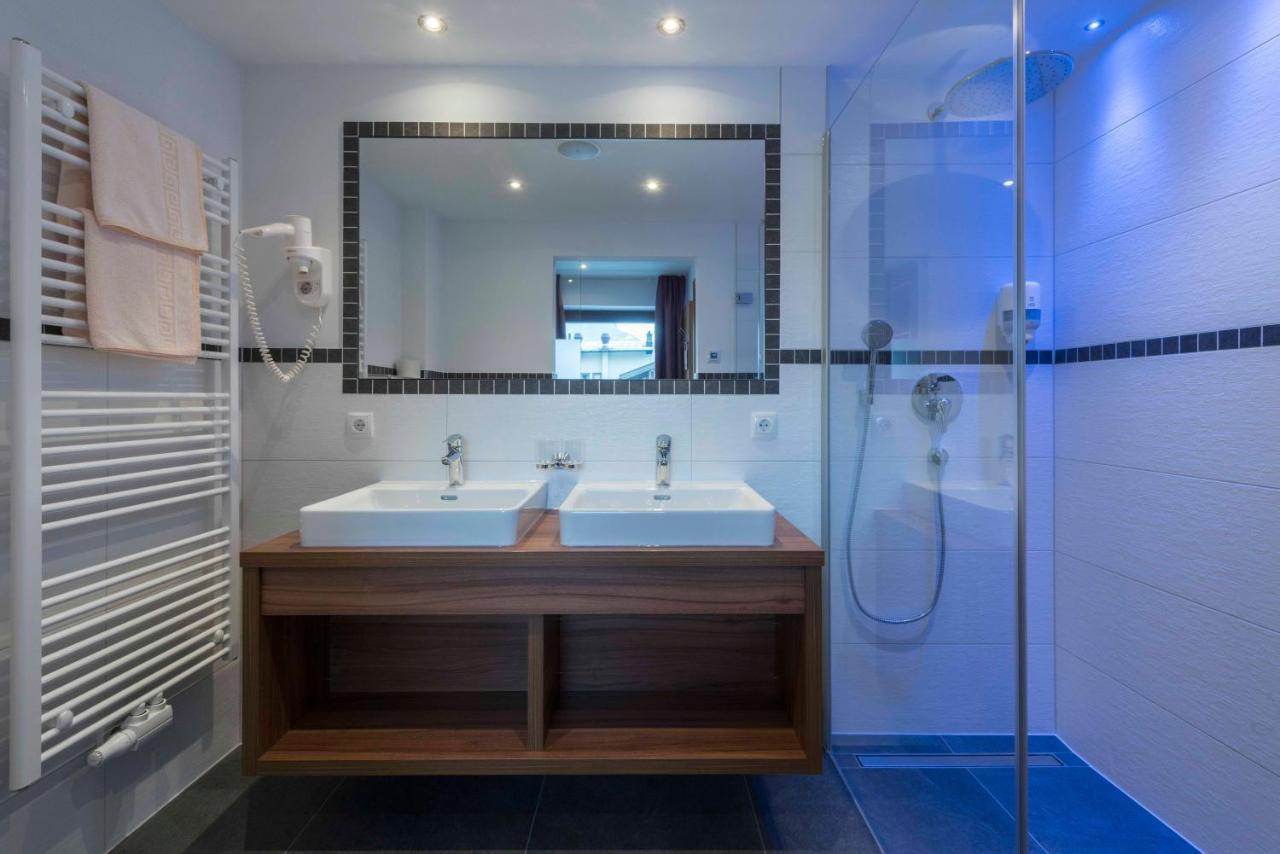 Hotel Neuwirt Zell am Ziller Kültér fotó